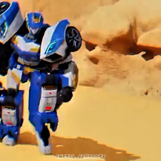 Metal Cardbot yang Ceroboh dan Comel