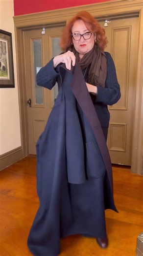 Timeless Navy & Brown Outfit Formula | How to Build a Powerful Wardrobe