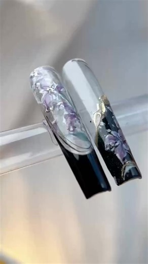 🎨 V IMAGE × 🇨🇳Baby Genie 学员作品 🔥 氛围感原创手绘美甲 · 5天密训课程 限量招生 · 马来西亚站正式启动！ — 👩‍🎨 强强联手 · 双导师阵容 主讲：大健老师 × 猫猫老师 从色彩基础到原创风格 × 商业实战 🎁 报名即送《视觉营销客作拍摄与修图技巧课》 — 📚 课程安排 | 5天系统进修 🖌️ Day 1–2｜基础技法训练 • 色彩认知与三原色理论 • 控水浓度掌握法 • 水彩技法实操：平铺、渐变、揉边、勾线 • 蝴蝶、玫瑰、竹子等实战手绘 • 色胶 × 水彩技法叠加设计教学 🎨 Day 3｜原创设计创作 • 小众风格逻辑解析 • 素材搜集与灵感触发 • 晕染液 × 色胶创作与延伸 🌫️ Day 4–5｜仙气氛围感 × 爆款设计 • 打造仙仙感的配色与叠加技巧 • 多层次结构设计实操 • 冰花立体款 × 微雕花卉技法全教 • 爆款复刻法 客人满意度转化 • 结业证书 毕业合照 — 开课日期：2026年1月27日-31日 🔺每天授课时间： 上午10:30-13:00 下午14:30-19:00 老师陪练时间19:00-20:00 