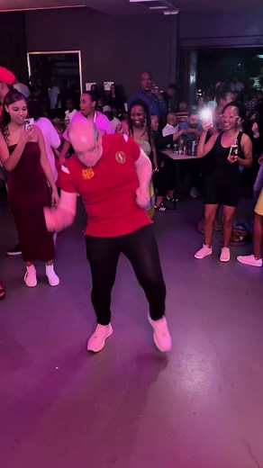 Poppy's Cresta: A Vibrant Venue for Dancing and Fun