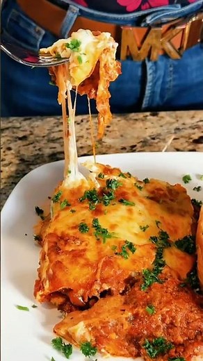 Cheesy Homemade Lasagna 🍝🔥