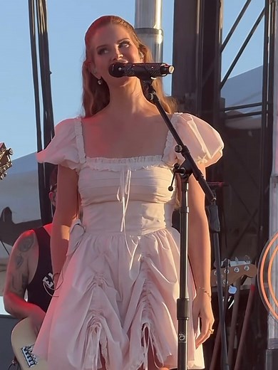 lana and megan moroney performing „tennessee orange“ at hangout fest 2024 🔥 #lanadelrey #meganmoroney #tennesseeorange #hangoutfest #viral #foryou