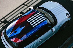 MINI Designs One-Off Model to Celebrate Royal Wedding