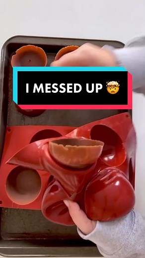 I MESSED UP! PLEASE COMMENT YOUR TIPS! #hotchocolatebomb #hotchocolate #food #chocolate #tiktokfood #recipe