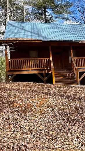 Log cabin vacation home | Forgotten ,Abandoned