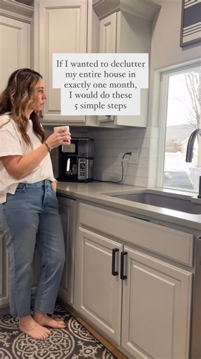 Marci | Declutter • Simplify • Organize on Instagram: "🧺 Ready to go?! 1. Start Small + Focus on Zones Begin with a smaller space- like a bathroom, coat closet, or laundry room. Then, break that space into even smaller zones: drawers, counters, cupboards, etc. Declutter one zone at a time before moving on to the next. This helps you make real progress without getting overwhelmed! 2. Follow the Rule of 3: Keep, Toss, Donate As you move through each zone, have three boxes or bins ready. Take ever