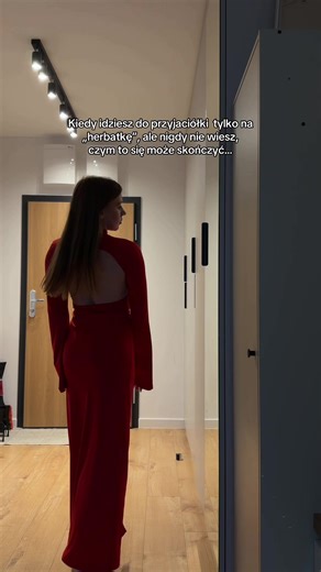 Opcje: «chodźmy do klubu», «odezwie się były»😂😂#przyjaciółki #przyjaźń