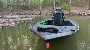 2070 center console with performance pad hull, Yamaha 200hp. #210162 706-480-4094 | Prodigy Boats