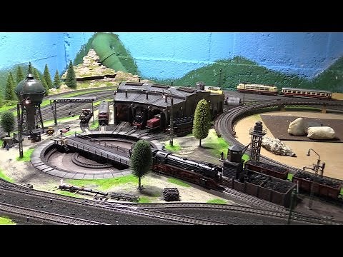 Modellbahn Etappe 2 Betriebswerk mit Drehscheibe und Lokschuppen HD