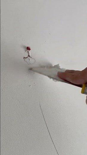 Repairing Cracks Has Never Been So Easy With The Latest Wall Fillers! Watch Us Test This Filler!