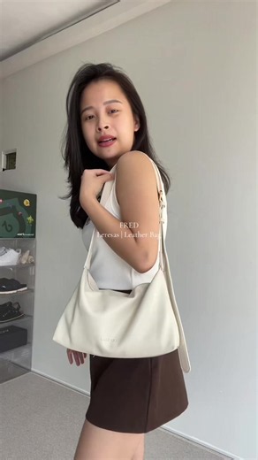 Leather Sling Bag – FRED Leresas Taskulit Tasselempang Shoulderbag