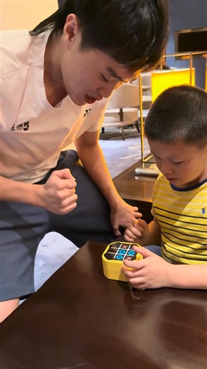 Best Game to Play in Fancy Restaurant #tictactoe #giiker #funny #boardgame #gamenight #games | The Guo Family