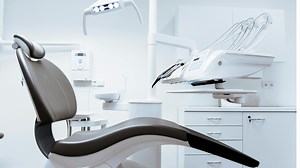 Fake dentist arrested after Googling how to do a root canal