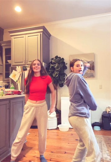 Samantha smith (@samiam.2)’s videos with original sound - 𝙙𝙚𝙢.𝙨𝙯𝙣 ₊˚⊹