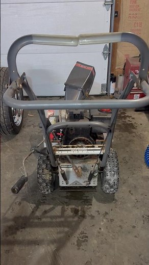 Craftsman Snowblower Hard to Roll / Won’t Move - Quick & Easy Inspection (How to) #snowblower #mtd