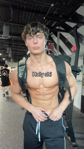 Ty Rounsaville on Instagram: "he’s dead - - Use code “TR10” for 10% off on @gymshark - Use code “TY” for 10% off on @gorillamind - all my workout programs link in bio - all socials link in bio #bodybuilding #bodybuilder #gym #shredded #lifting #aesthetics #aesthetic #gymrat #gymtok #gymaddict #gymrat #gymlover #gymlifestyle #gymworkout #gymfreak #gymflow #gymlife #bodybuildingmotivation #bodybuildinglifestyle #fitness #workout #gymreels #gymreel #fitnessmotivation #fitnessinfluencer #gyminspirat