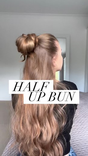 Half up bun 💗 #hairstyle #hair #halfuphalfdown #halfuphairstyle #hairtutorial #hairtok #hairinspo #hairstyles #hairtrend #longhair #SpotifyWrapped