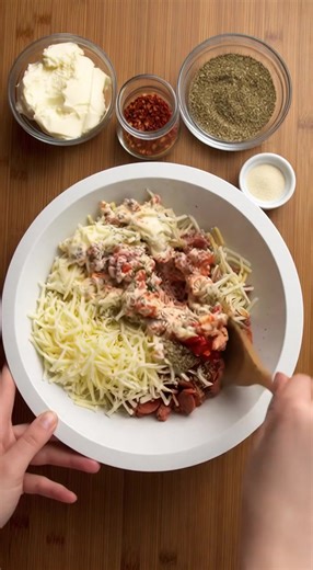 Spicy Italian Crescent Ring Recipe in the comments 👇💬 | July jet