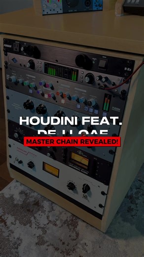 Master chain I used for this Houdini feat Dej Loaf song.. This was a hybrid chain using plugins and gear. Do you use any of this stuff on your songs? Drop a comment! Message me if you need your next song mixed/mastered 🎚️🎛️ #mixing #mastering #mixingengineer #homestudio #producer