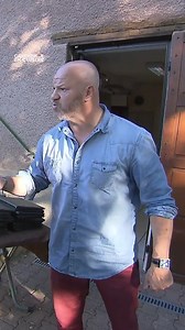 7M views · 30K reactions | "T'as pas besoin de moi si c'est toi qui décides !" Phillippe Etchebest remet à sa place un restaurateur qui refuse d'assurer le service ! Le meilleur de #CauchemarEnCuisine | Golden TV | Facebook