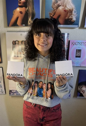 Guys! Look at what @Pandora sent me! But 1st I wanted to say how unbelievably thankful I am! This was such a GNARLY surprise! Thank you so much Pandora! These will be my first Pandora bracelets and definitely not my last ones! AIm obsessed with my @KATSEYE inspired charms and bracelets! Which charm is your favorite? ⚓️🪽🍒🔐🐚👑? Who’s your bias? These are available now online and instore #pandoraKatseye #Eyekons #katseye #pandora @EYEKONS MÉXICO @EYEKONS world official