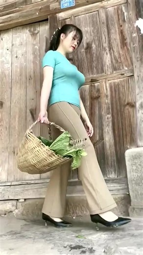 🥦#おすすめ #美しい女性 #fypシ #foryouシ #セクシーです #自撮り #田舎 #田舎暮らし