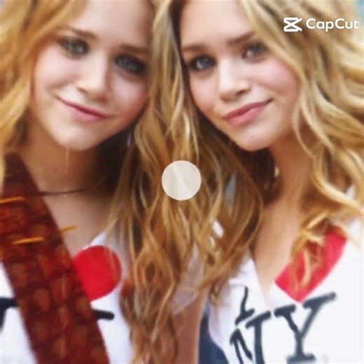 Mary Kate and Ashley Olsen