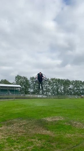 Skydiving Adventure with Parachute Gear Explained