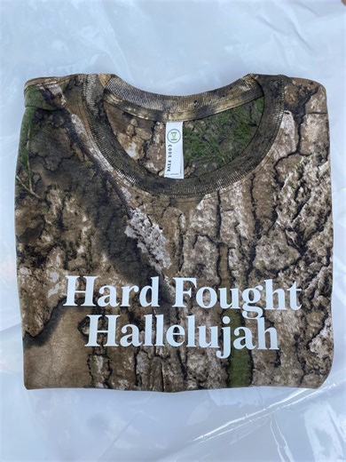 Camo Hard Fought Hallelujah T-shirt Unisex Christian Shirt - Etsy