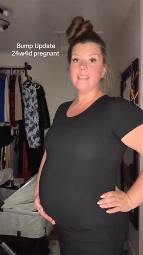 Jess on Instagram: "I don’t know if Mike would let me be pregnant a million times but I’m pretty obsessed and loving pregnancy. #pregnant #bumpdate #pregnancybump #firsttimemom #pregnancy"
