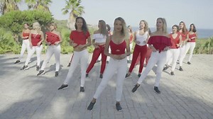 141K views · 6.1K reactions | Qué bonito es bailar en un Flash Mob de #Kizomba...   ¡Son HERMOSAS y hay que felicitarlas!  ¿Habéis visto el NUEVO vídeo de las chicas de Ana Guerreiro de Ben y Ana? ❤ #anitasantosrubin | Anita Santos Rubin | Facebook
