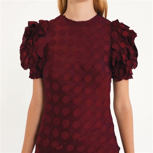 Exude elegance in meticulously crafted silhouettes that celebrate the form and unfold in organic fluidity. | ULLA JOHNSON