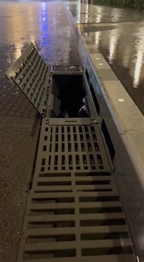 In Singapore, advanced smart drainage systems automatically activate during heavy rainfall to prevent urban flooding. Sensors monitor water levels in real time, and when thresholds are exceeded, automated gates and drainage channels open to redirect excess water. This proactive system reduces flash flooding in dense urban environments, protecting infrastructure, businesses, and residential areas. Singapore’s drainage network is integrated with predictive weather modeling, allowing authorities to