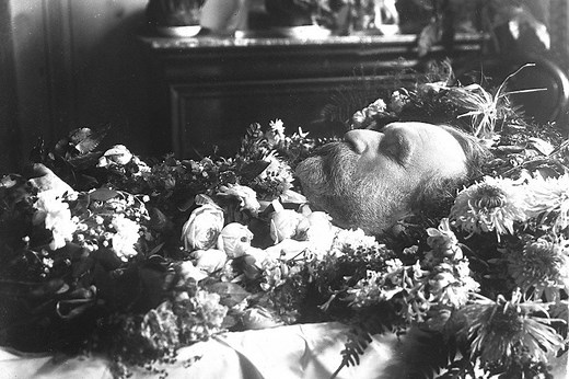 Post-Mortem Photography - The Art of Real Victorian Death Photos