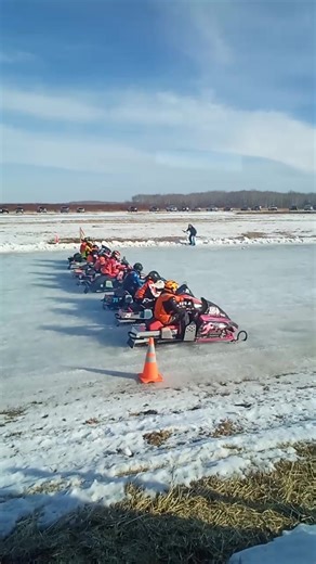 Sleds Racing on Reels