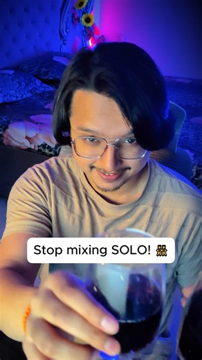 Akele maza nahi aa raha? Ek aur ko bula lo! 👯‍♂️ (Vocal Doubling) #shorts #musicproducer