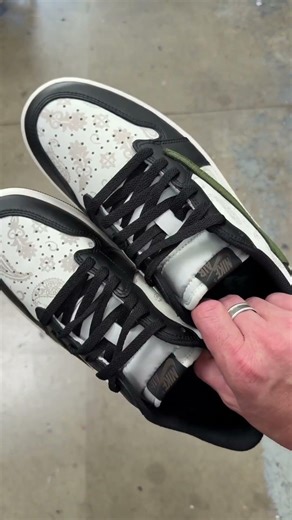 Customized Jordans 👟👟