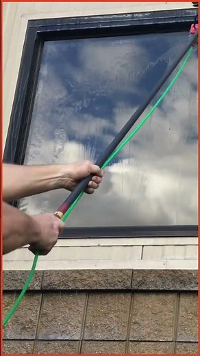 Deionized Water = Spotless Windows 💦 #windowcleaning