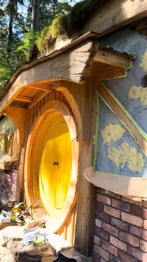 Hobbit Hole Build Update #construction #fantasy #lordoftherings #reading