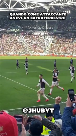 🐐Alieno! #juventus #football #ronaldo #calcio #shorts