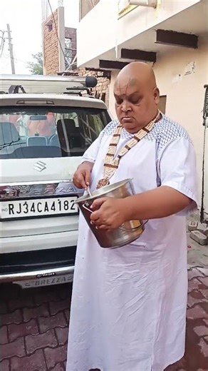 श्री गुरुदेव नित्य सेवा