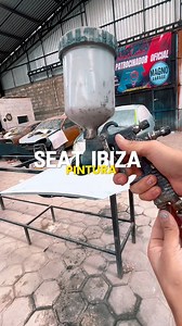 La pintura del Seat Ibiza plata reflex 💪 #magnogarage #viralvideoシ #consejos #automotriz #repintadoautomotriz #viral #parati #fblifestyle #motivacion | Magno Garage