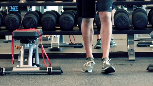 Day 29: Single arm overhead dumbbell waiter carry The single arm overhead waiter’s carry workout is one of the best way to build shoulder stability and strength. Watch the video to know how to properly execute this move. #DubaiFitnessChallenge2018 Dubai Fitness Challenge | Khaleej Times