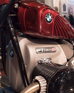 916 reactions · 172 shares | Was ist eigentlich der Unterschied zwischen der Concept R 18 und der Concept R 18 /2? 樂 Bart Janssen Groesbeek klärt euch auf!  #MakeLifeARide #Soulfuel Verpasst keine Neuigkeiten zur BMW R 18: https://www.bmw-motorrad-heritage-registrierung.de/ | BMW Motorrad Deutschland | Facebook