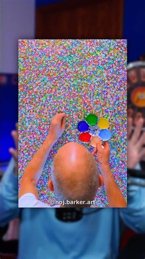 He Makes Paintings Using Only Dots 👀