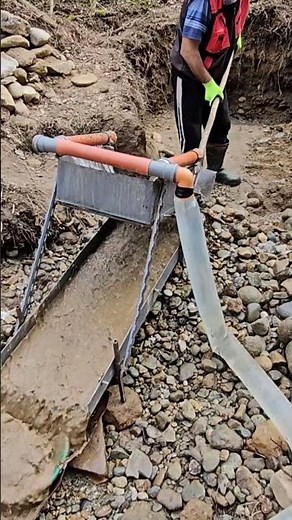 Watch What We Found When We Panned for Gold! An Incredible Discovery 😱 #goldpanning #goldmining