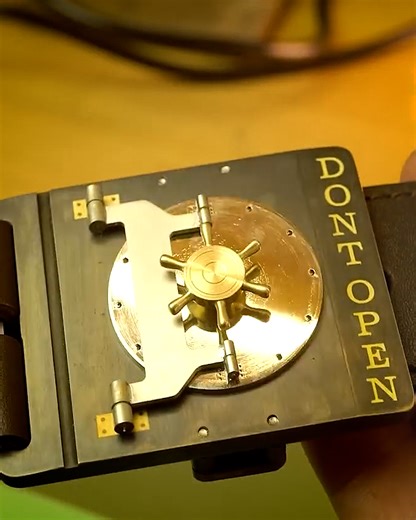 171K views · 429 reactions | A Wonderful Buckle on a Belt the Manufacturing Process | DIY & Crafts | Facebook