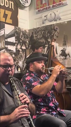 New Orleans Jazz -Blues My Naughty Sweetie Gave Me#jazz #neworleans