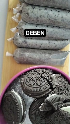 Receta bolis de oreo 1 litro de leche 300 g azúcar 500 ML agua 3 cucharada maizena 12 galletas oreo | Más Cremoso Gourmet - Bolis Cremosos