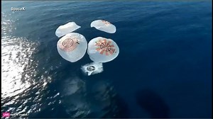 Historic SpaceX splashdown